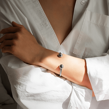 Pulseira magnética com cabo trançado (prata e ouro)